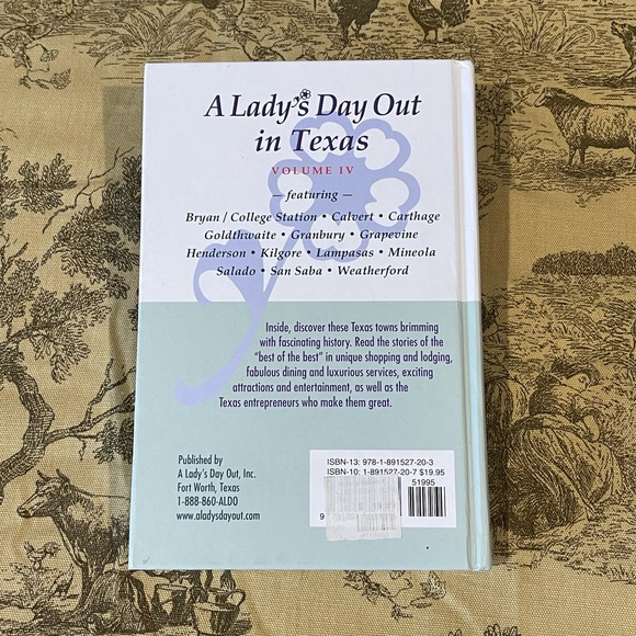 A Lady’s Day Out in Texas vol. 4 - Picture 2 of 3